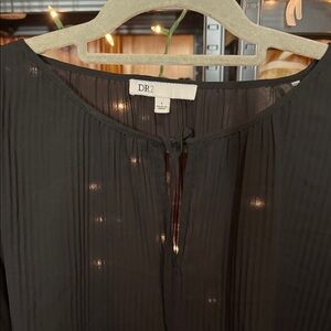 DR2 Women's Elegant Black Blouse